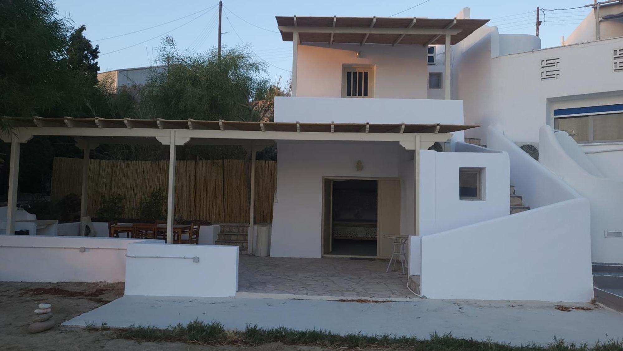 Greelax Upper Floor Apartment